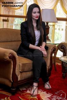 Sana Javed feet photo thumbnail