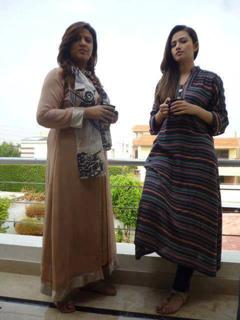 Sana Javed feet photo thumbnail