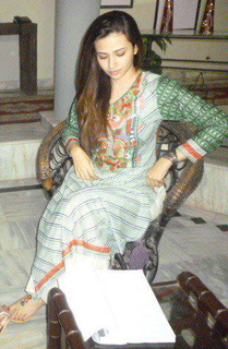 Sana Javed feet photo thumbnail