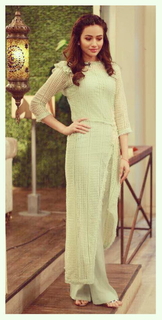 Sana Javed feet photo thumbnail