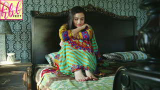 Sana Javed feet photo thumbnail