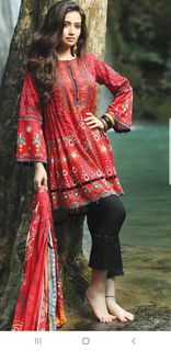 Sana Javed feet photo thumbnail