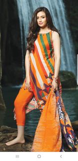 Sana Javed feet photo thumbnail