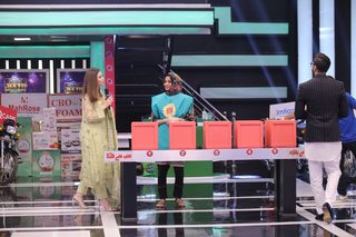 Sana Javed feet photo thumbnail