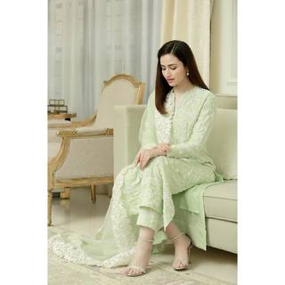 Sana Javed feet photo thumbnail