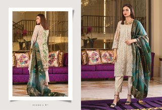 Sana Javed feet photo thumbnail