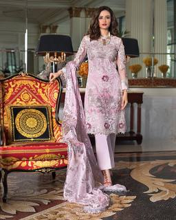 Sana Javed feet photo thumbnail