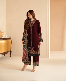 Sana Javed feet photo thumbnail