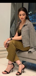 Sana Javed feet photo thumbnail