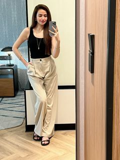 Sana Javed feet photo thumbnail