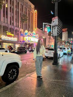 Sana Javed feet photo thumbnail