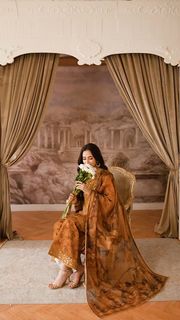 Sana Javed feet photo thumbnail