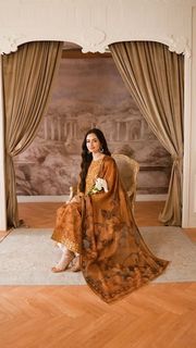 Sana Javed feet photo thumbnail