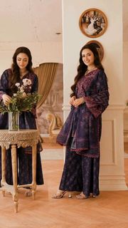 Sana Javed feet photo thumbnail
