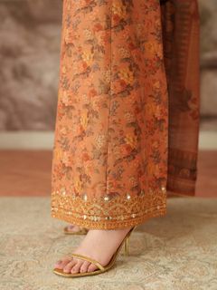 Sana Javed feet photo thumbnail