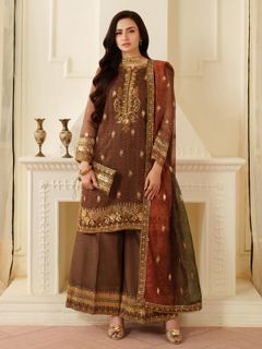 Sana Javed feet photo thumbnail