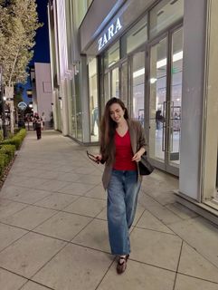 Sana Javed feet photo 11