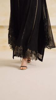 Sana Javed feet photo 15