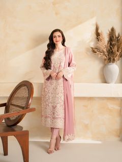 Sana Javed feet photo 6