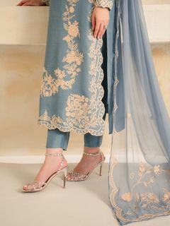 Sana Javed feet photo 2