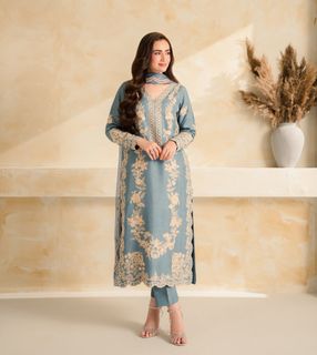 Sana Javed feet photo 1