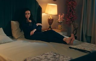 Sana Javed feet photo 16