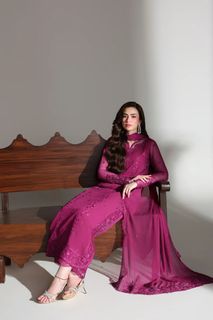 Sana Javed feet photo 16