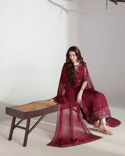 Sana Javed feet photo 9