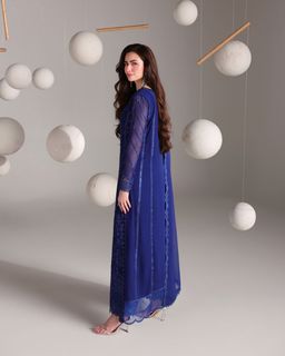 Sana Javed feet photo 8