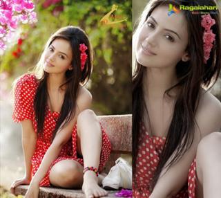 Sana Khan feet photo thumbnail