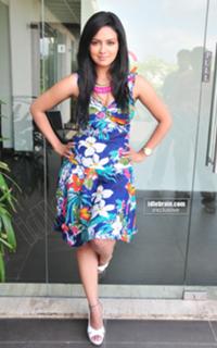 Sana Khan feet photo thumbnail