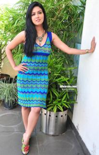 Sana Khan feet photo thumbnail