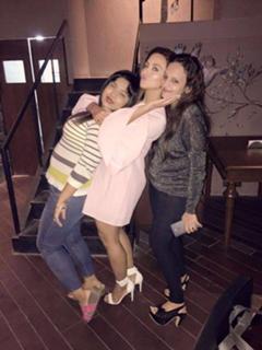 Sana Khan feet photo thumbnail