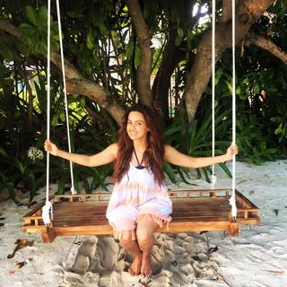 Sana Khan feet photo thumbnail