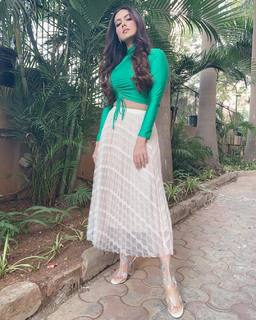 Sana Khan feet photo thumbnail