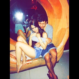 Sana Saeed feet photo 9