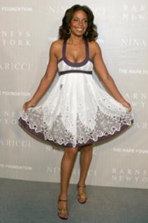 Sanaa Lathan feet photo thumbnail