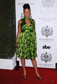 Sanaa Lathan feet photo thumbnail