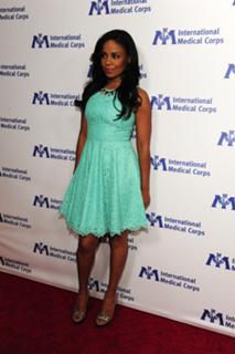 Sanaa Lathan feet photo thumbnail