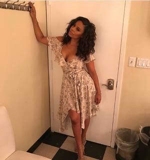 Sanaa Lathan feet photo thumbnail