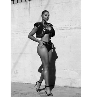 Sanaa Lathan feet photo thumbnail