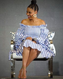 Sanaa Lathan feet photo thumbnail