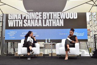 Sanaa Lathan feet photo thumbnail
