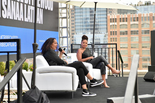 Sanaa Lathan feet photo thumbnail
