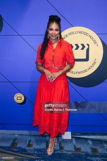 Sanaa Lathan feet photo thumbnail