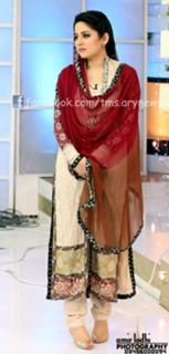 Sanam Baloch feet photo thumbnail