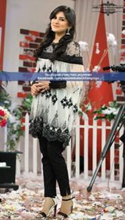 Sanam Baloch feet photo thumbnail