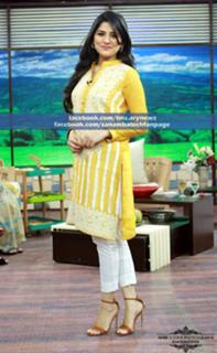 Sanam Baloch feet photo thumbnail