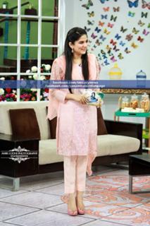 Sanam Baloch feet photo thumbnail