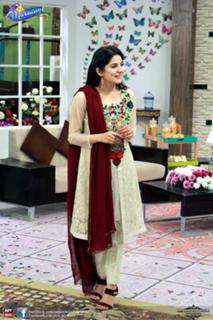 Sanam Baloch feet photo thumbnail